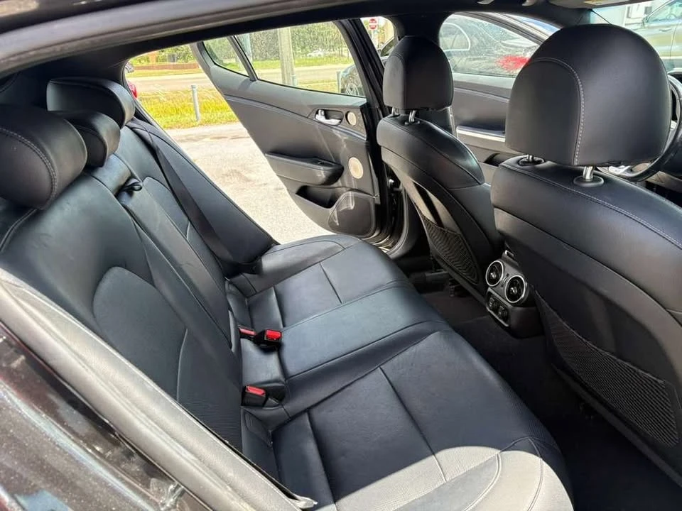 2022 Kia Stinger - Image 12 of 19