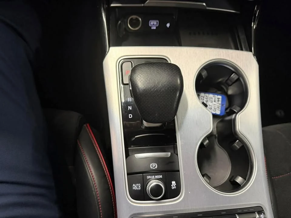 2022 Kia Stinger GT - Image 16 of 18