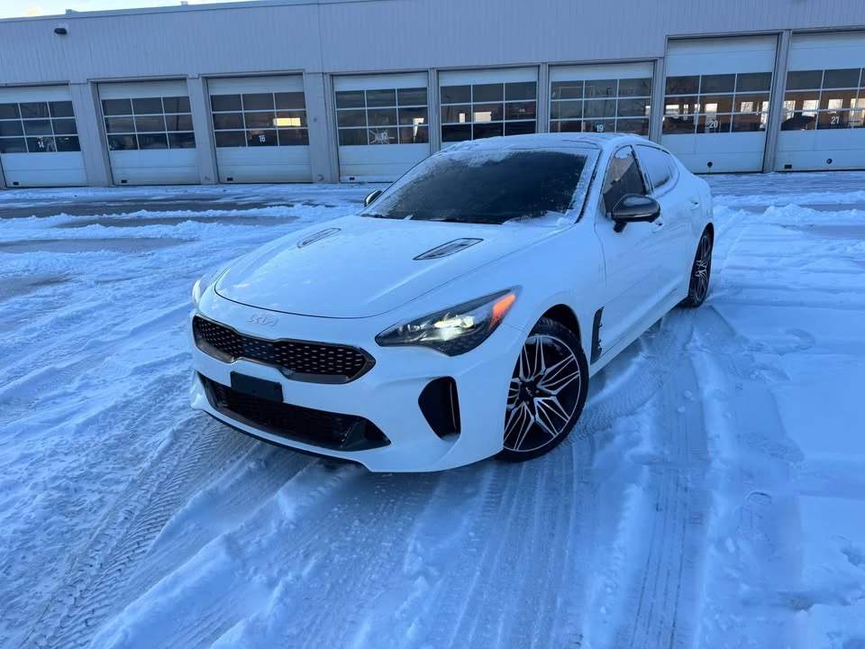 2022 Kia Stinger - Image 2 of 14