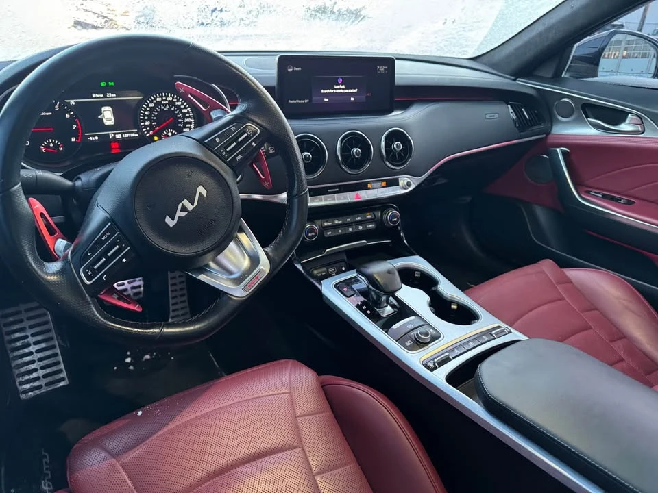 2022 Kia Stinger - Image 8 of 14