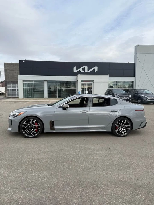 2022 Kia Stinger - Image 3 of 20