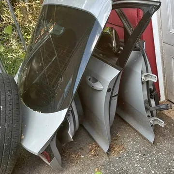 Kia Stinger Doors and Trunk