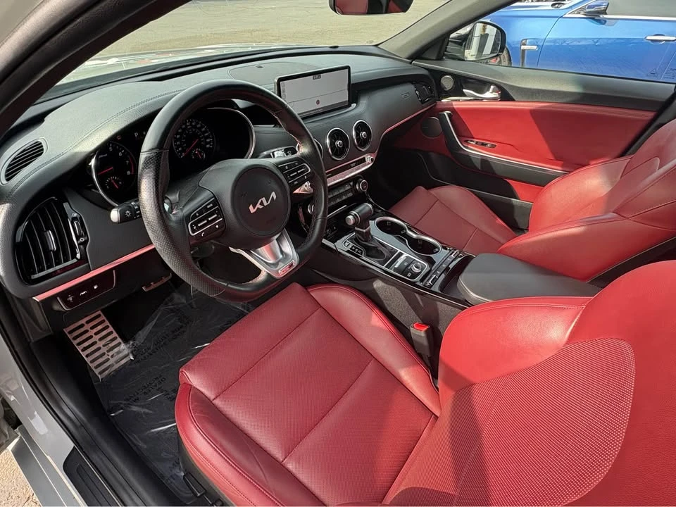 2022 Kia Stinger - Image 12 of 20