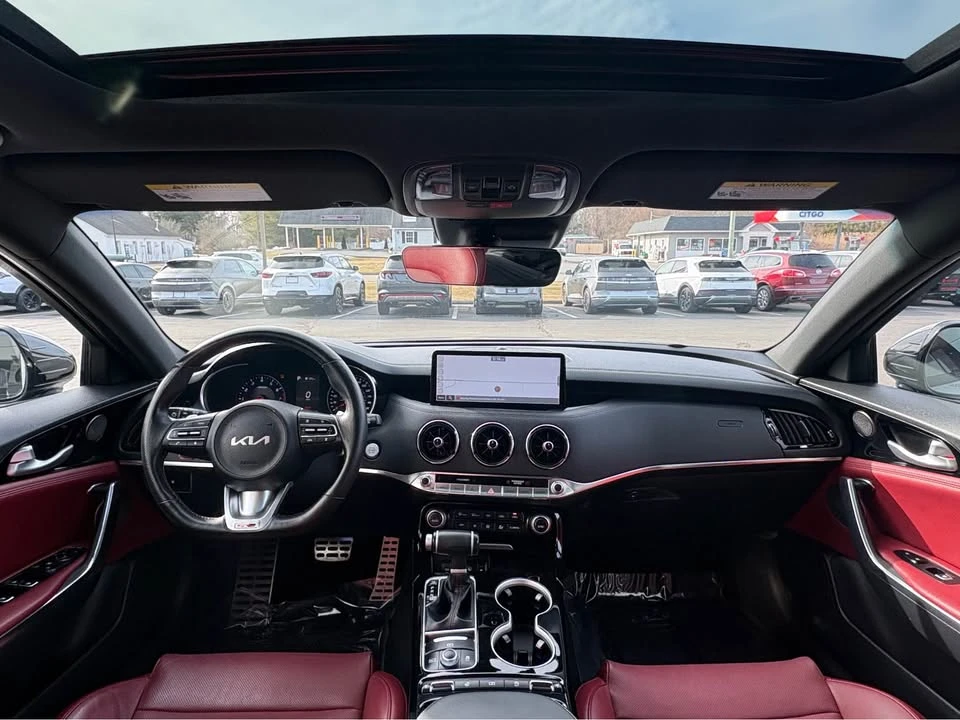 2022 Kia Stinger - Image 14 of 20