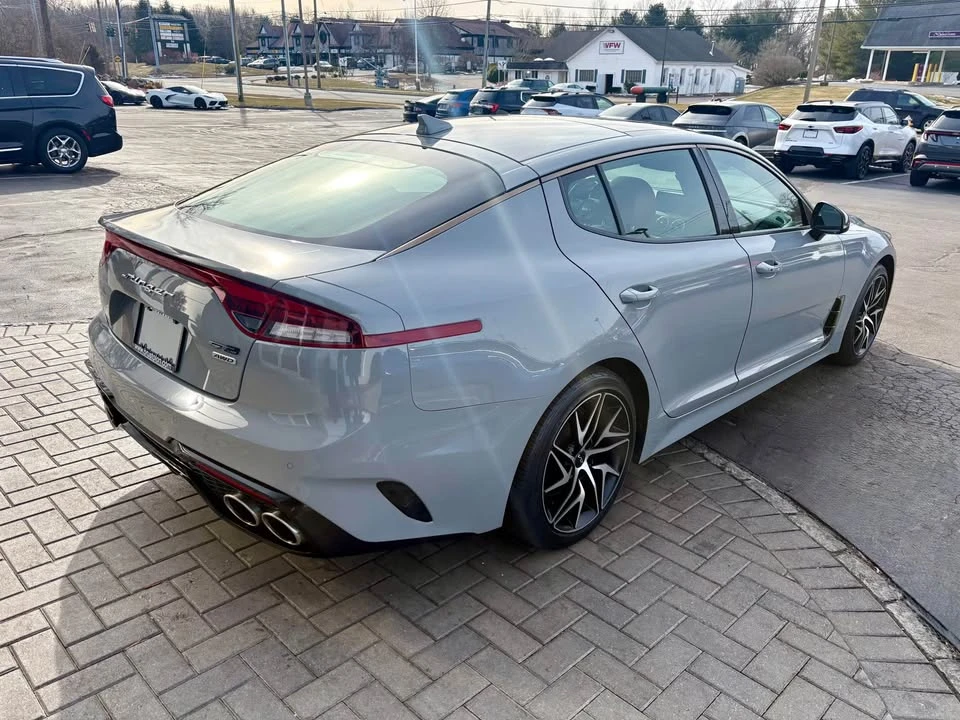 2022 Kia Stinger - Image 7 of 20
