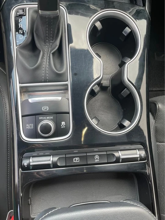 2022 Kia Stinger - Image 11 of 13