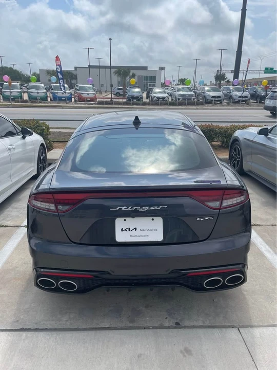 2022 Kia Stinger - Image 8 of 13
