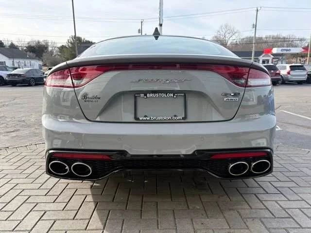 2022 Kia Stinger - Image 8 of 18