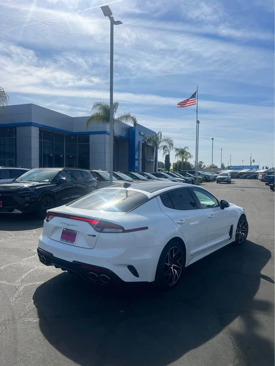 2022 Kia Stinger - Image 4 of 8