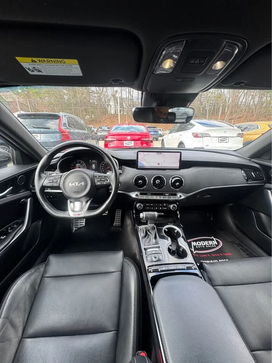 2022 Kia Stinger - Image 7 of 8