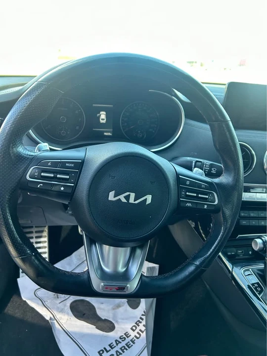2022 Kia Stinger - Image 8 of 14