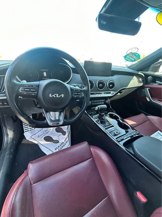 2022 Kia Stinger - Image 7 of 14