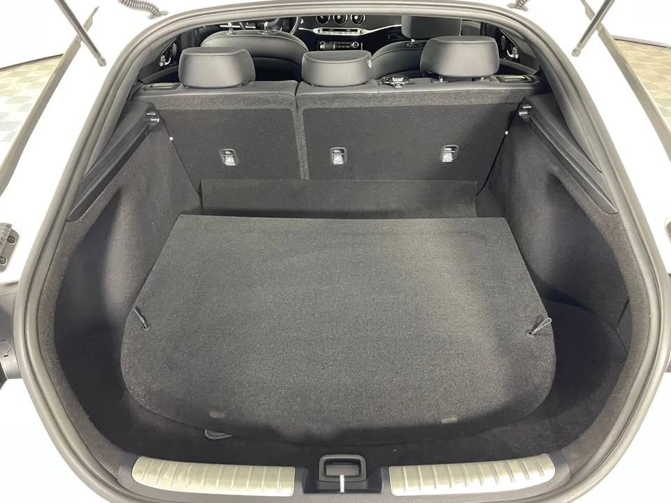 2022 Kia Stinger - Image 13 of 14