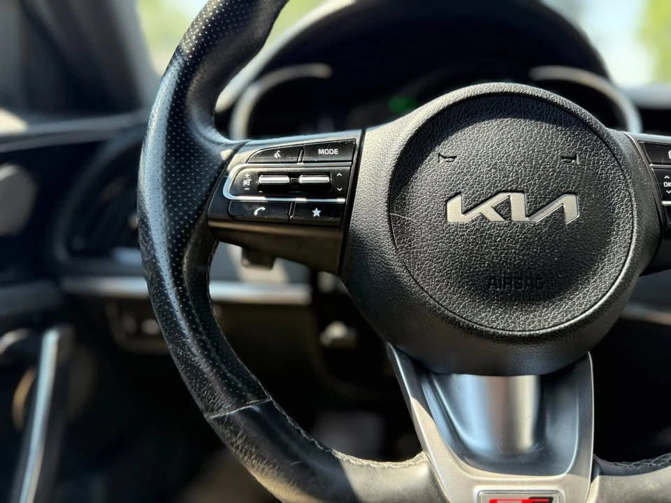 2022 Kia Stinger - Image 16 of 20
