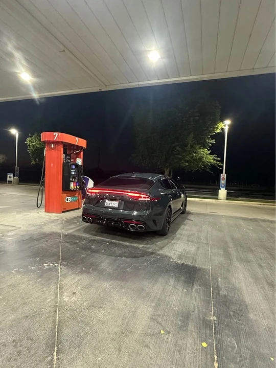 2022 Kia Stinger - Image 7 of 9