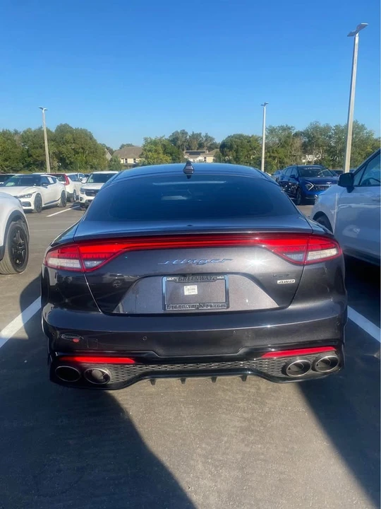 2022 Kia Stinger - Image 8 of 13