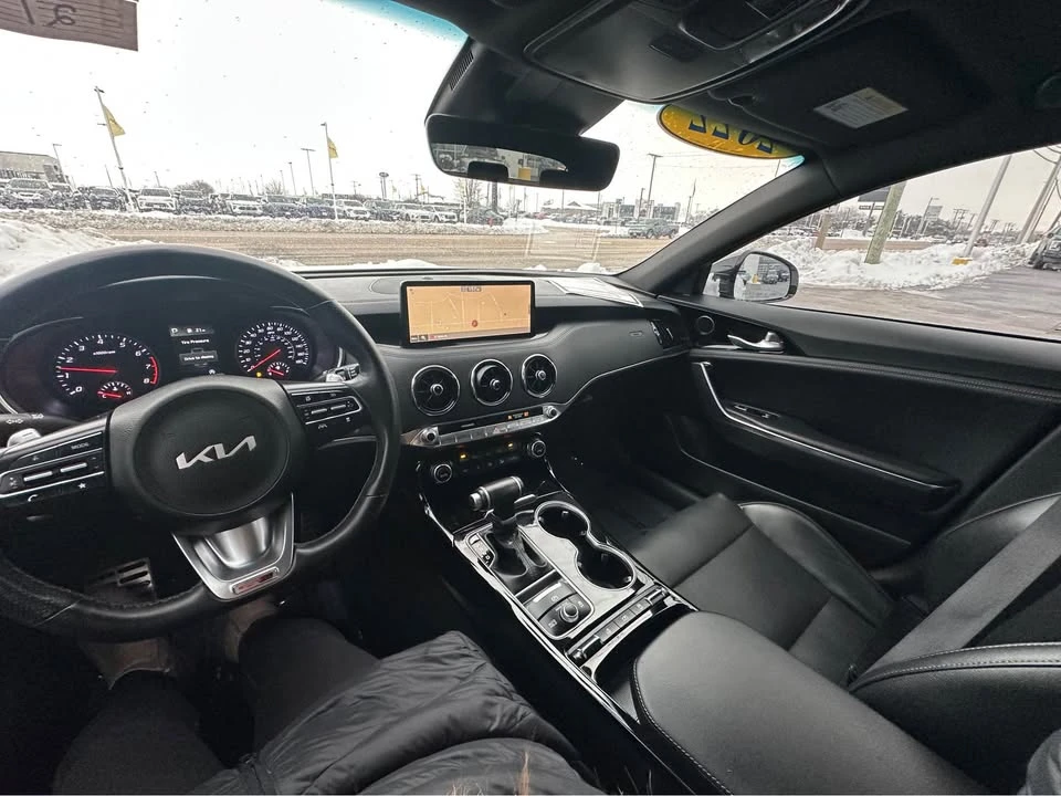 2022 Kia Stinger - Image 7 of 11
