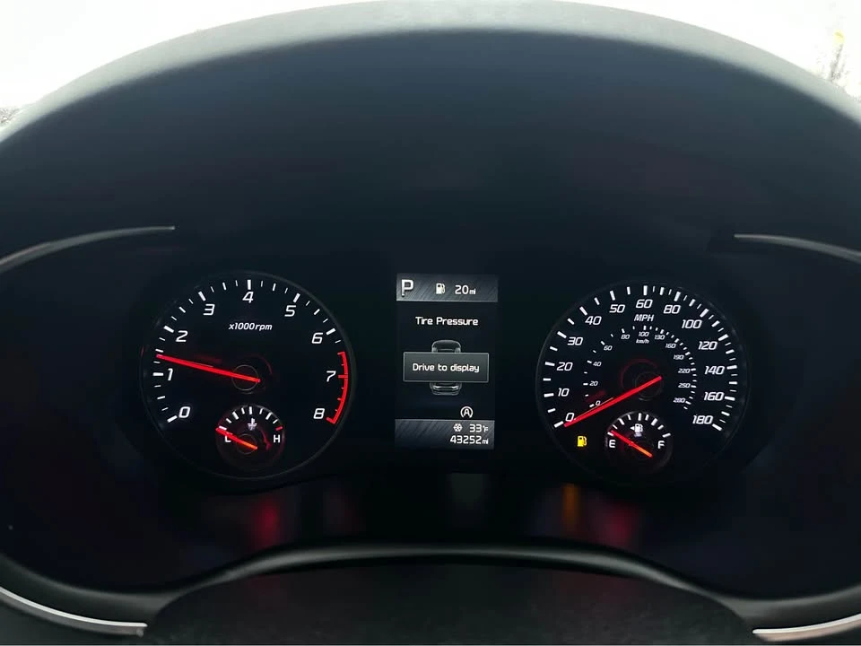 2022 Kia Stinger - Image 10 of 11