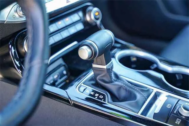 2022 Kia Stinger - Image 12 of 16