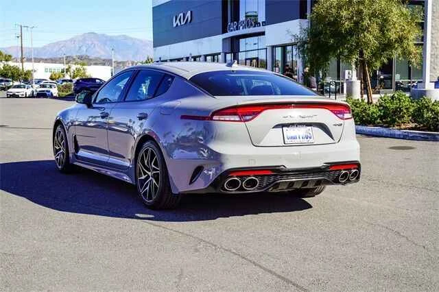 2022 Kia Stinger - Image 4 of 16