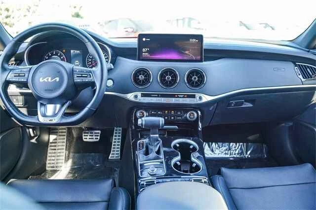2022 Kia Stinger - Image 7 of 16