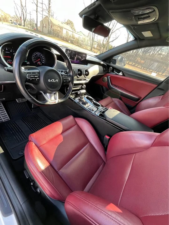2022 Kia Stinger - Image 7 of 14