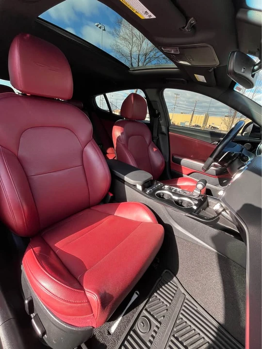 2022 Kia Stinger - Image 13 of 14