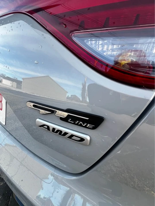 2022 Kia Stinger - Image 16 of 20