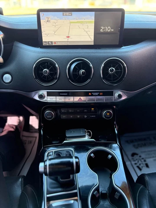 2022 Kia Stinger - Image 9 of 12