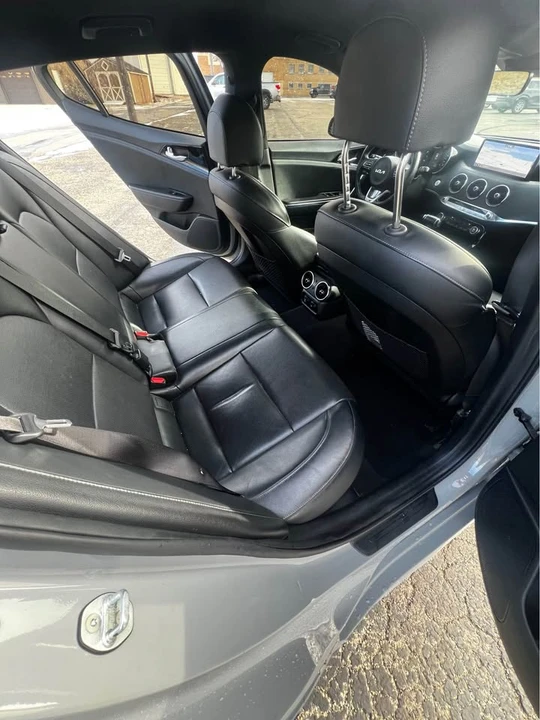 2022 Kia Stinger - Image 13 of 20