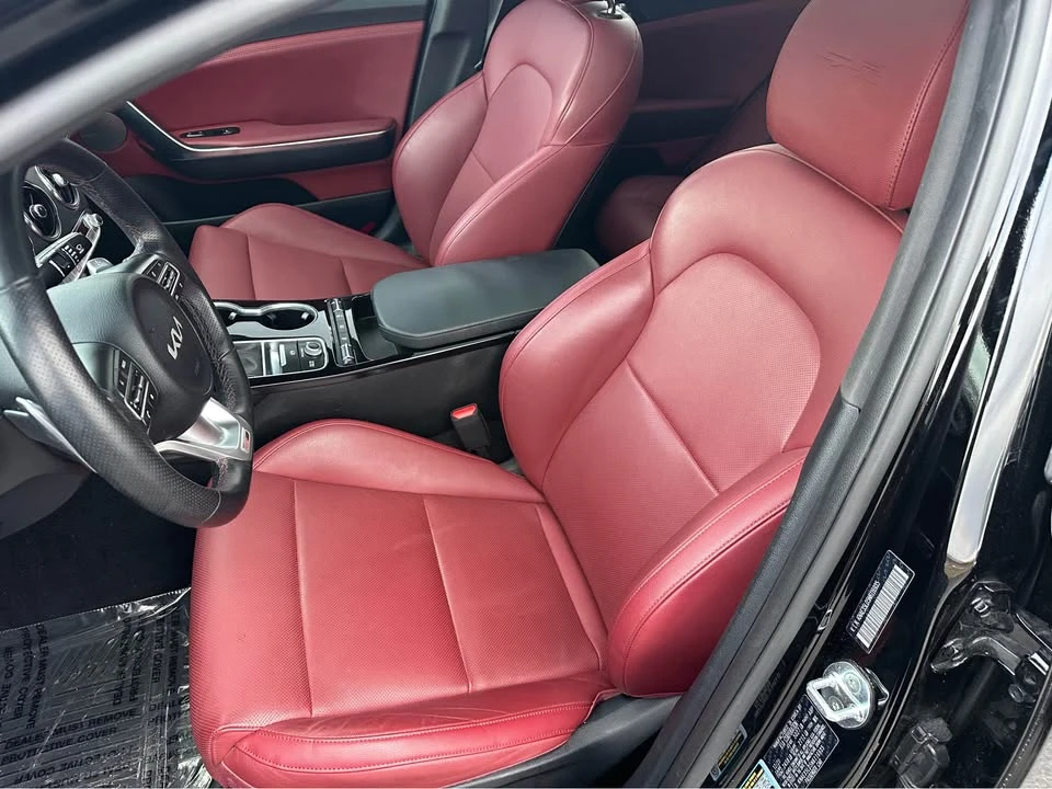 2022 Kia Stinger - Image 11 of 16