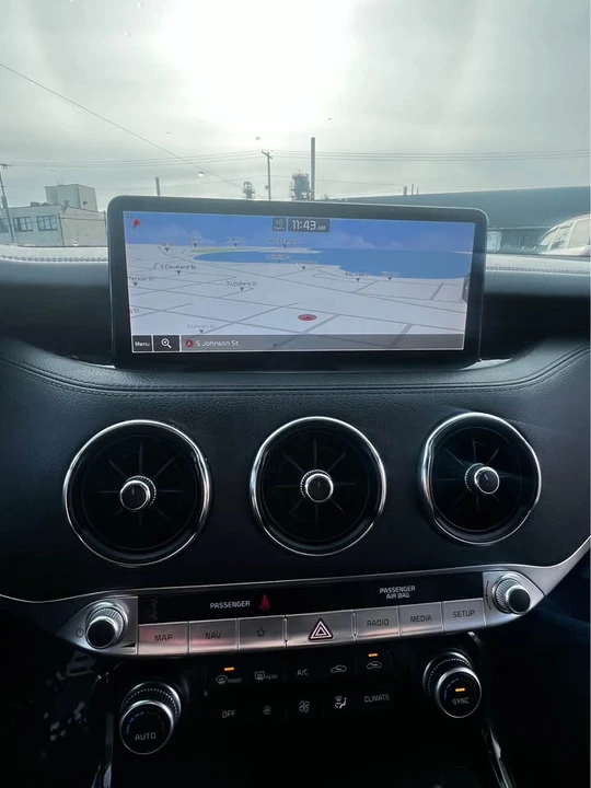 2022 Kia Stinger - Image 18 of 20