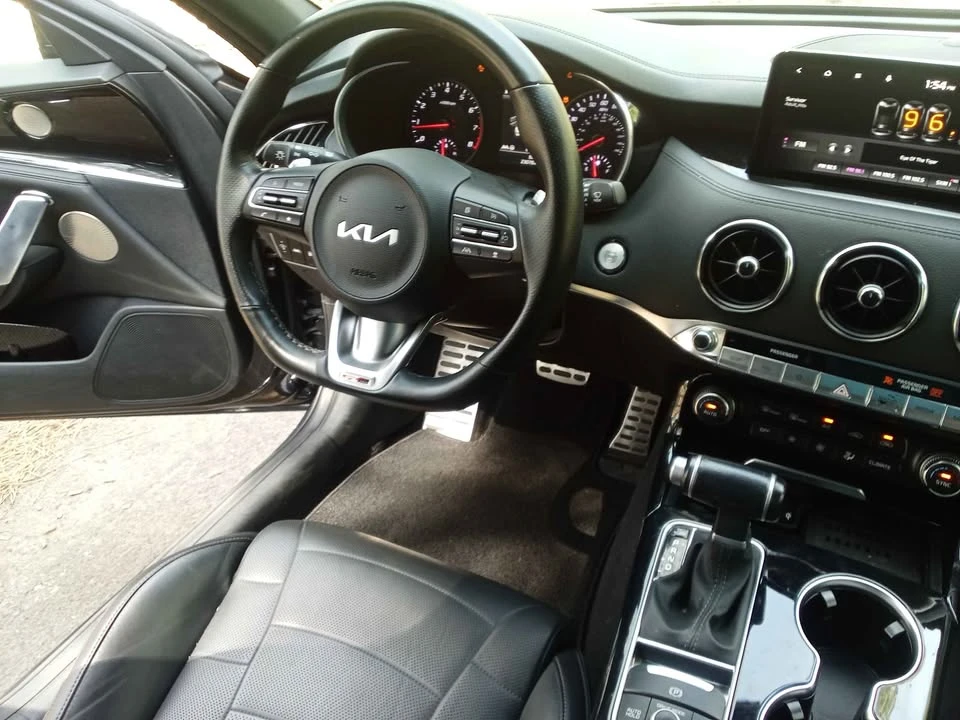 2022 Kia Stinger - Image 4 of 17
