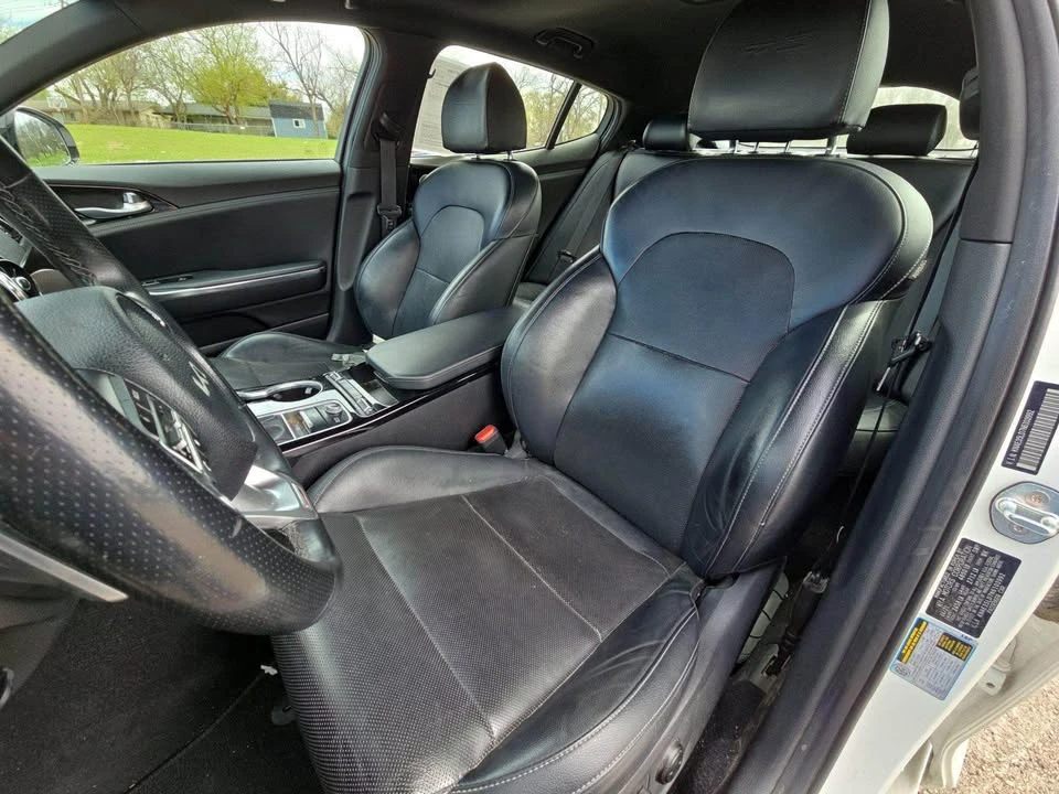 2022 Kia Stinger - Image 13 of 20