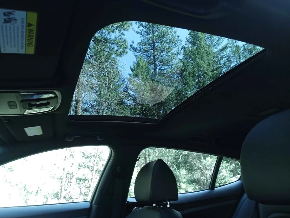 2022 Kia Stinger - Image 8 of 17