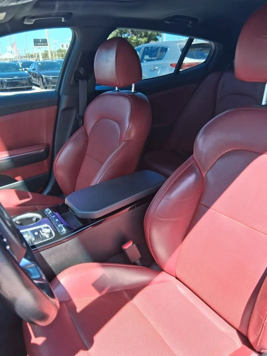 2022 Kia Stinger - Image 7 of 12