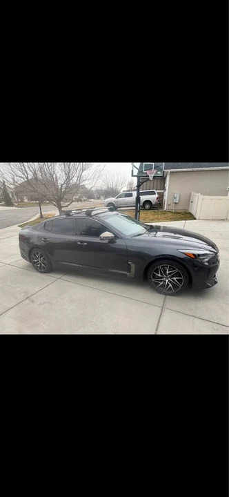 2022 Kia Stinger - Image 4 of 9