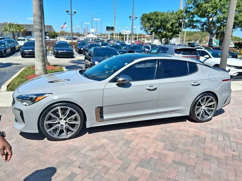 2022 Kia Stinger GT-Line