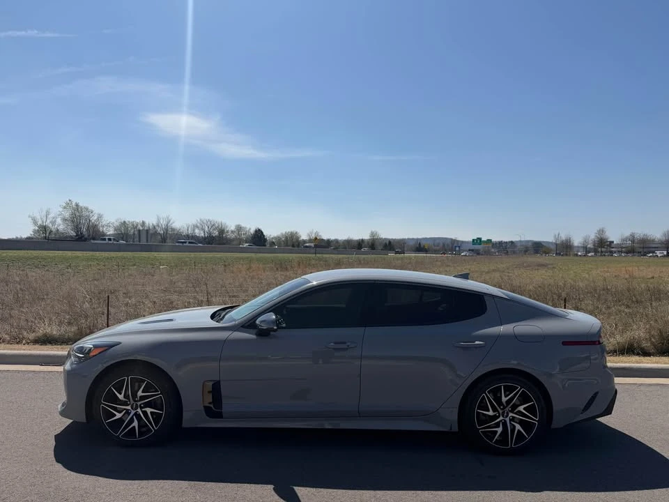 2022 Kia Stinger - Image 4 of 11