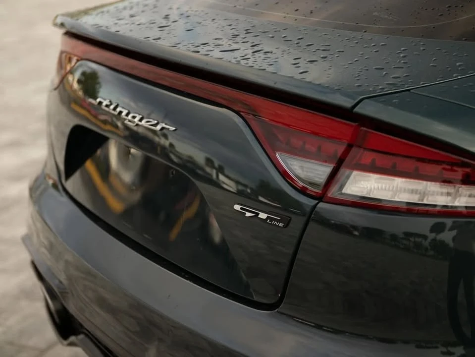 2022 Kia Stinger - Image 16 of 20