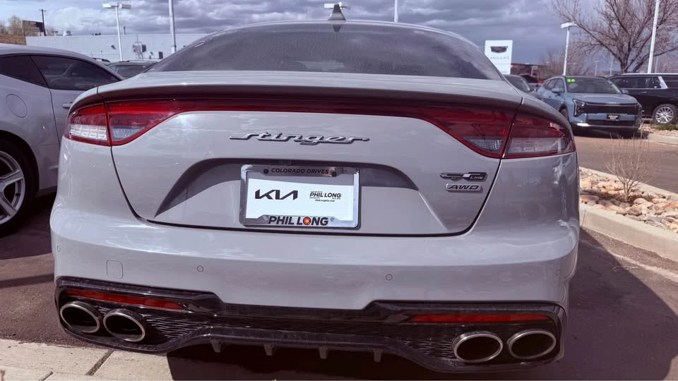2022 Kia Stinger - Image 2 of 6
