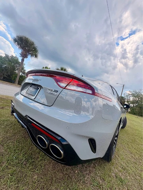 2022 Kia Stinger - Image 9 of 20