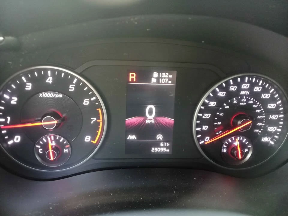 2022 Kia Stinger - Image 9 of 14