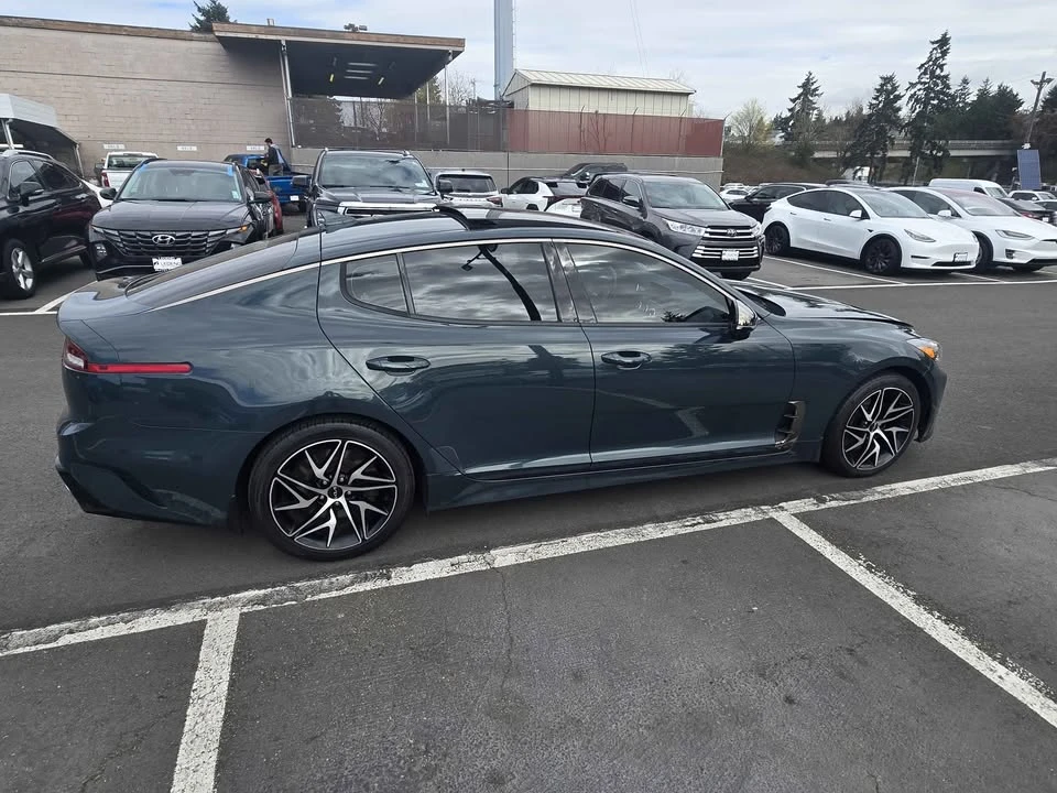2022 Kia Stinger - Image 5 of 9