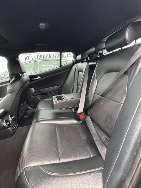 2022 Kia Stinger - Image 8 of 10