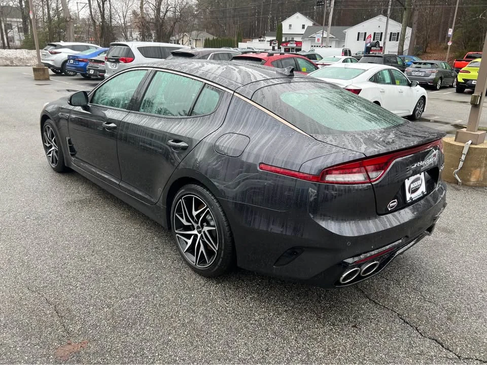 2022 Kia Stinger - Image 6 of 15
