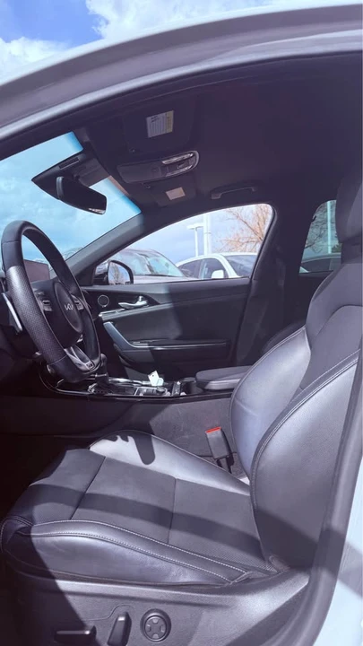 2022 Kia Stinger - Image 4 of 6