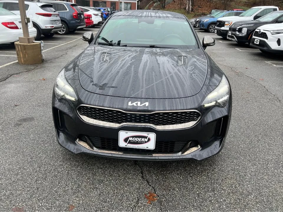 2022 Kia Stinger - Image 8 of 15