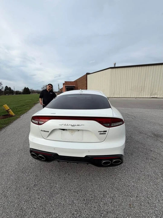 2022 Kia Stinger - Image 11 of 19