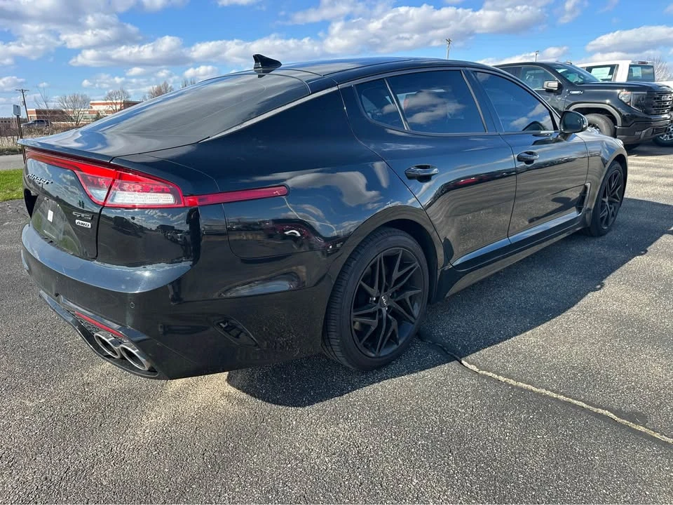 2022 Kia Stinger - Image 17 of 17